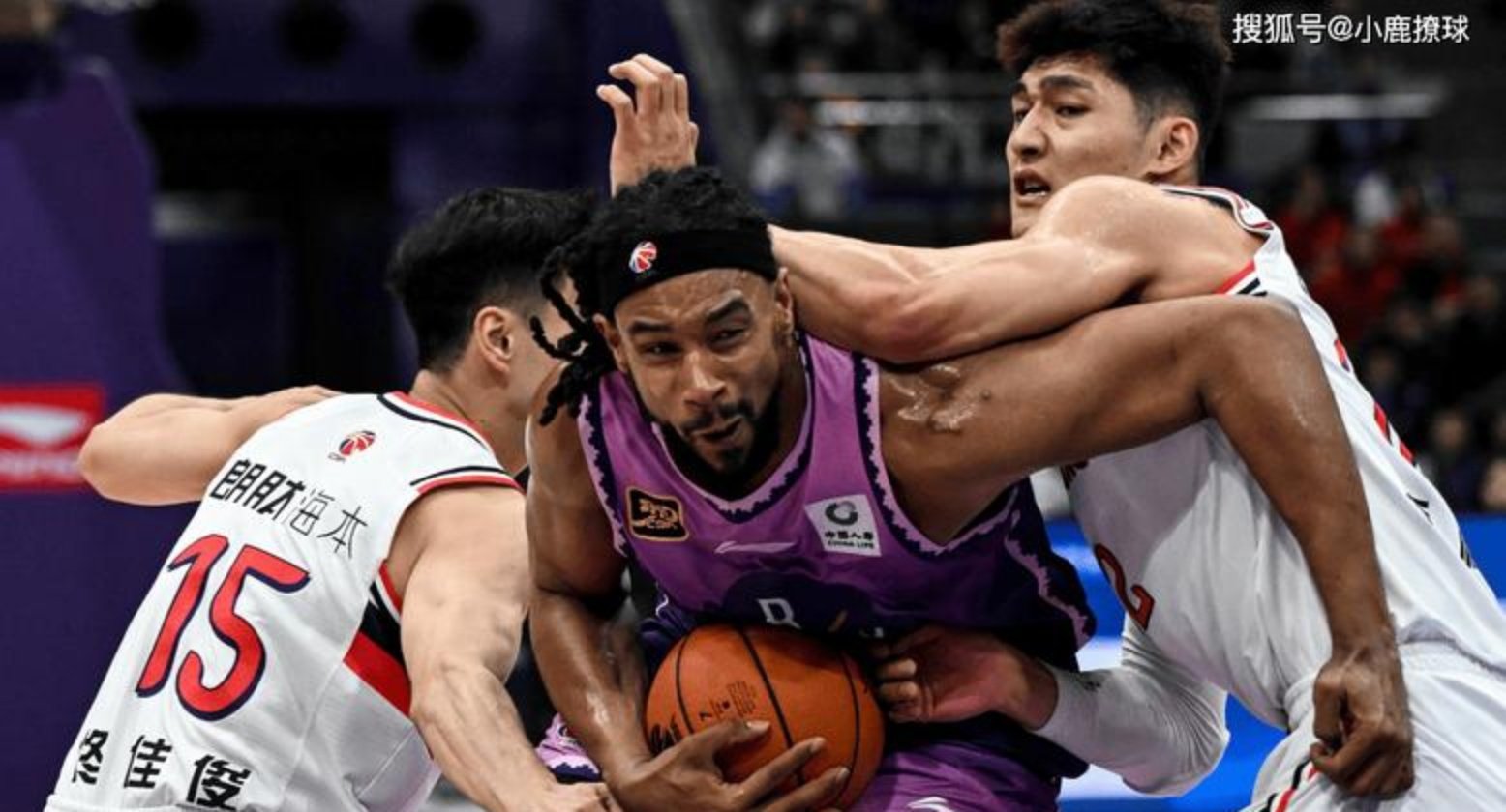 转折点！山东男篮内部沟通，欧冠加时末段攻防权衡，球迷炸锅，团队化学反应显著(山东男篮二队高内线)-开云体育下载